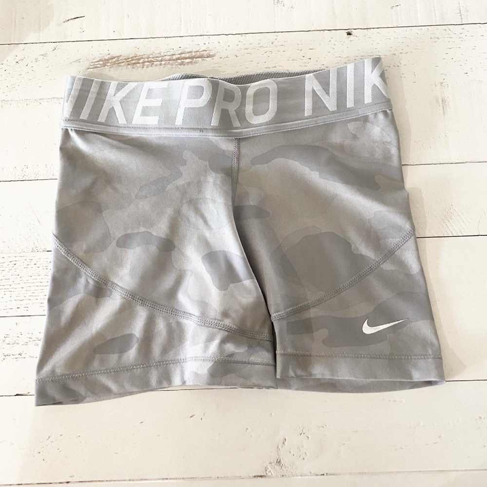 Grey camo Nike pro shorts